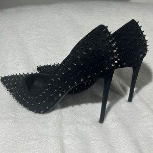 Black spiked Steve Madden heels